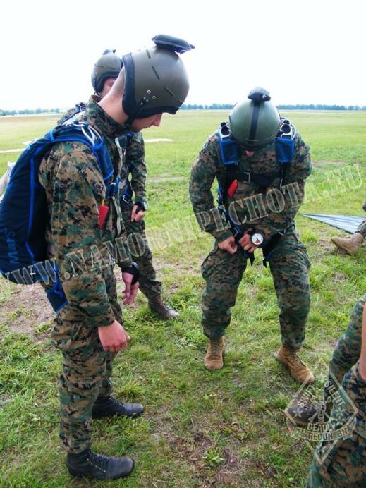 2009-parachute-training-2011-05-06_21-31-58-207